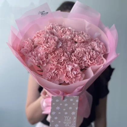 Bukiet z różowych gożdżików Pink Lady